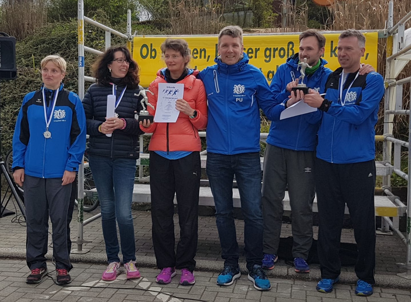 17. Ennepetal-Lauf. Damen- und Herrenteam 17. Ennepetal-Lauf. Damen- und Herrenteam