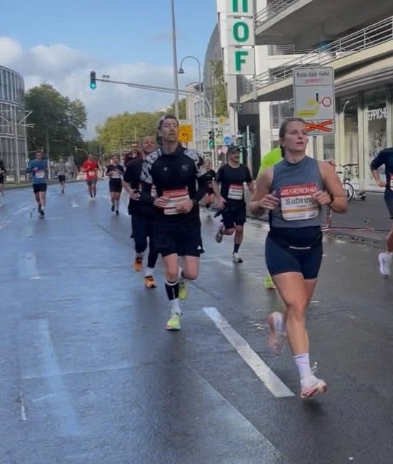 Köln Halbmarathon 2025 Sabrina beim Köln Halbmarathon 2025